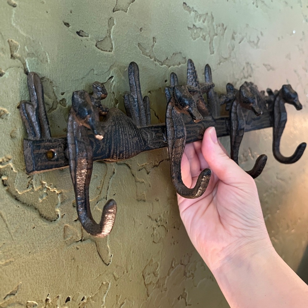 Nautical Cast Iron Wall Hook Rack Coastal Beach Shell Seahorse Starfish Decor - Picture 10 of 12